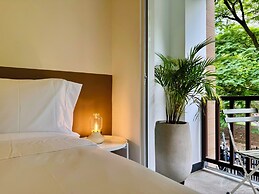 Flora By Wynwood House