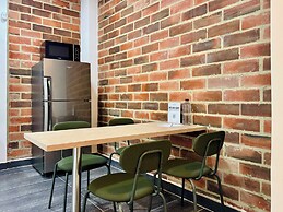 Flora By Wynwood House