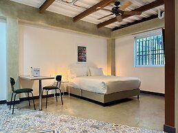 Flora By Wynwood House