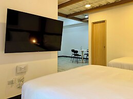 Flora By Wynwood House