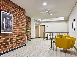 Flora By Wynwood House