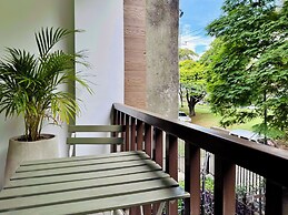 Flora By Wynwood House