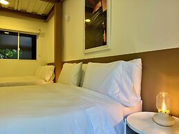 Flora By Wynwood House