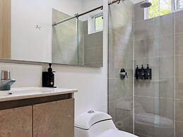 Flora By Wynwood House