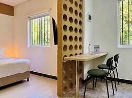 Flora By Wynwood House