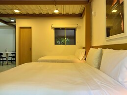 Flora By Wynwood House