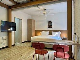 Flora By Wynwood House