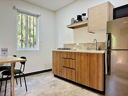 Flora By Wynwood House