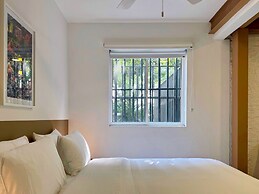 Flora By Wynwood House