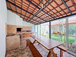 Eddys House by Atlantic Holiday