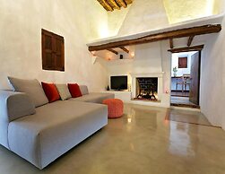 Amazing Villa With Swimming Pool