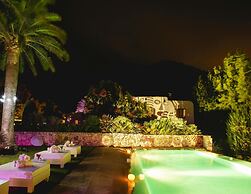Amazing Villa With Swimming Pool