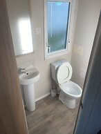 Charming 2-bed Chalet in Tuxford