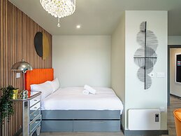 Sheffield City Escape - Modern Apartment