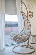 Chic and Cheerful pad in Sheffield City