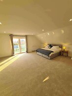 Cosy New 4 bed in Ramsgate Close to Quex Park