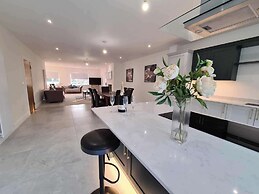 Cosy New 4 bed in Ramsgate Close to Quex Park