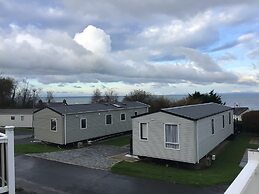 Haven Caravan Sleeps 6 Pet Friendly