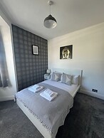 Simonside Apartment - 3 Bedrooms