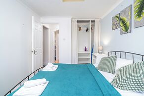 Crawley Stainer 1-bedroom With Parking and Garden