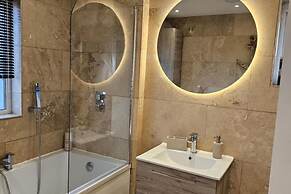 Luxury Seymour House With Spa, Gym & Lake District