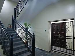 Royal Paradise Apartment