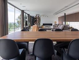 Amazing Villa With Infinity Pool