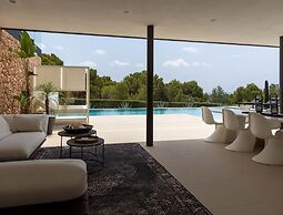 Amazing Villa With Infinity Pool