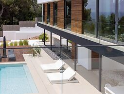 Amazing Villa With Infinity Pool