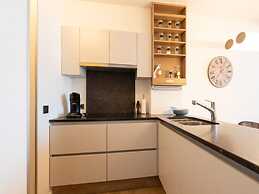 Apartment With Frontal sea View in Raversijde