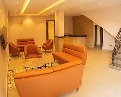 Five Clover Inn Abijo