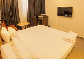 Five Clover Inn Abijo