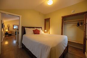 Downtown Whitehorse - Treehouse