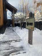 Downtown Whitehorse - Treehouse