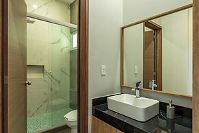 Loft with Pools and Rooftop Sky Bar