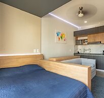 Loft with Pools and Rooftop Sky Bar