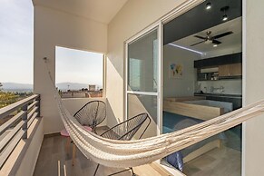 Loft with Pools and Rooftop Sky Bar