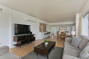 Ilikai Hotel 2Bedroom