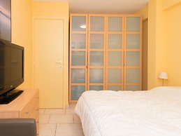 Apartment With Side sea View in Ostend