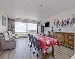 Spacious Apartment in Blankenberg