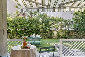 Riva's Garden Home