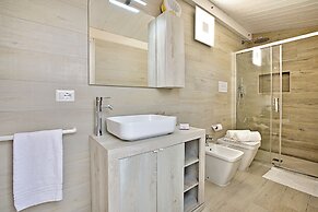 Villa Na' Lu' 2 With Sea View