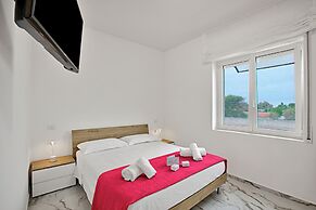 Villa Na' Lu' 2 With Sea View