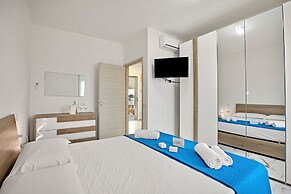 Villa Na' Lu' 2 With Sea View