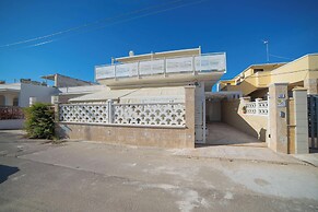 Villa Na' Lu' 2 With Sea View