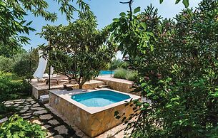 Picturesque Escape Holiday Home With Pool and Sauna