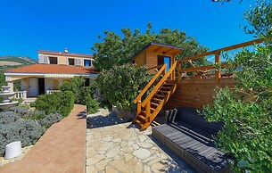 Picturesque Escape Holiday Home With Pool and Sauna