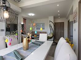 Trendy and Chic Apartment With Terrace and Private Garden