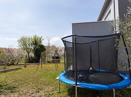 Trendy and Chic Apartment With Terrace and Private Garden