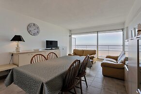 Apartment in Blankenberge With Terrace